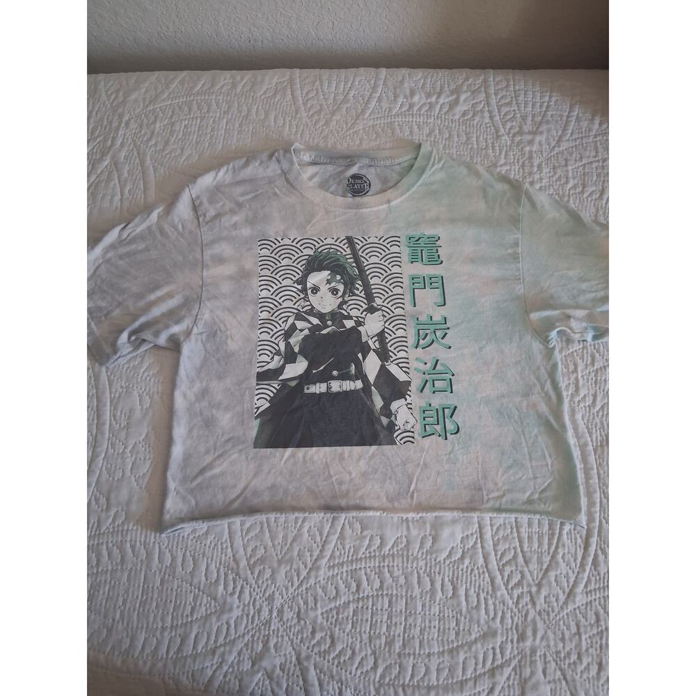 Hot Topic Demon Slayer: Tanjiro Tie-Dye Girls Crop T-Shirt.Sie S